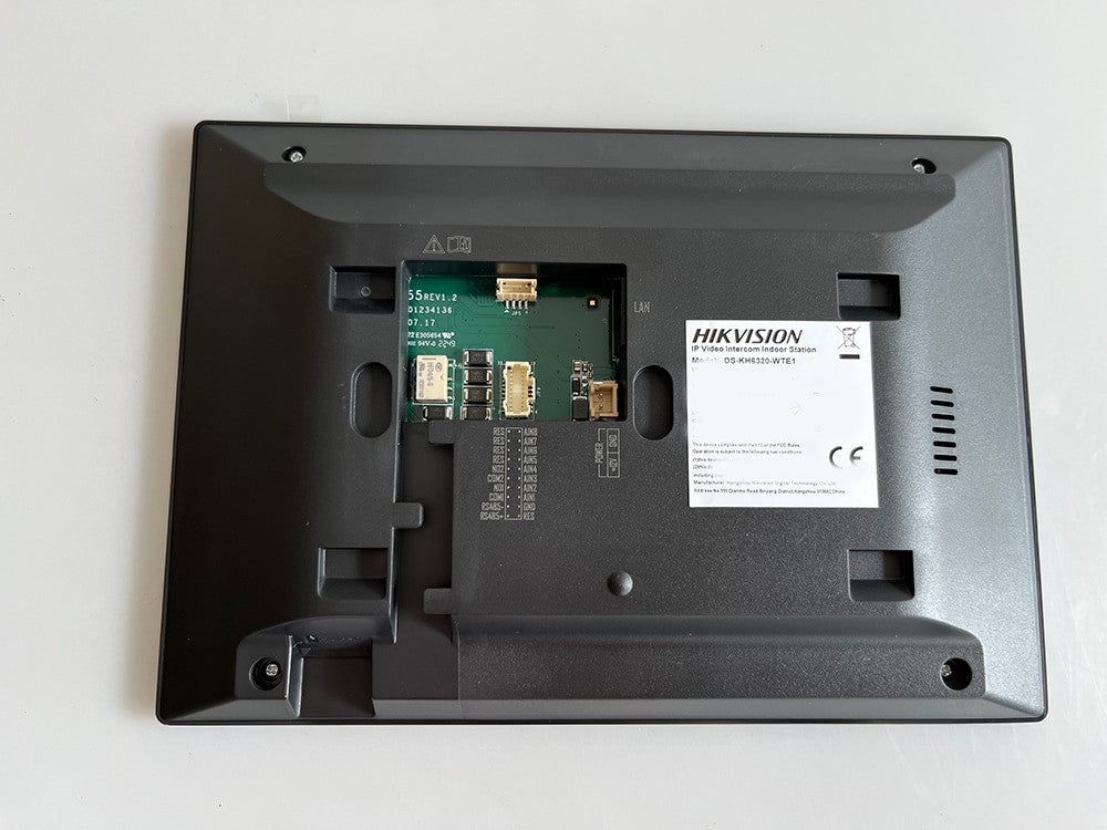 Hikvision Wi-Fi IP-videoporttelefonpaket med 7-tums färgskärm